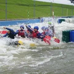 Tor kajakarstwa górskiego Kolna Kraków: Rafting, atrakcje i cennik