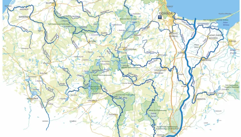 Mapa kajakowa: Jaki wybrać przewodnik po szlakach wodnych?